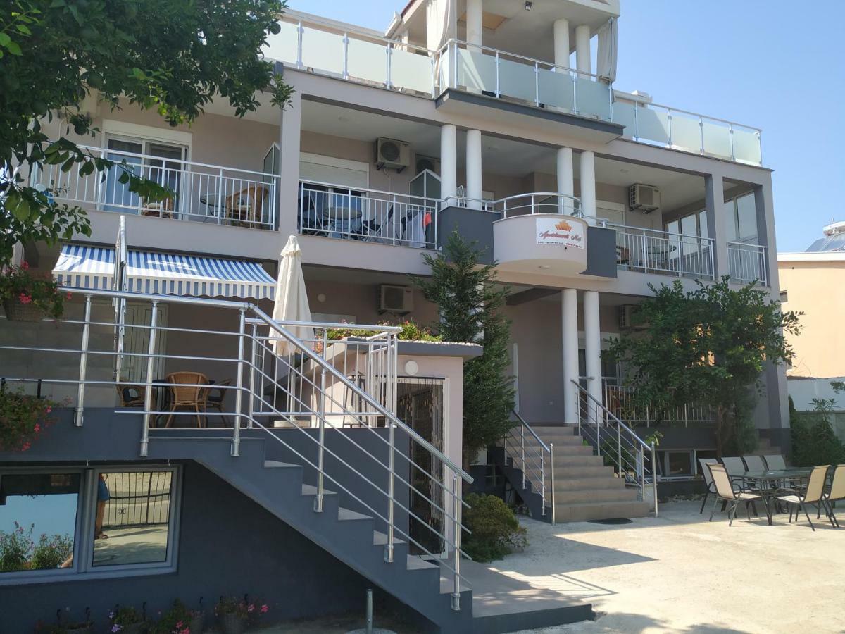 Apartment's Meti 게스트하우스 울친